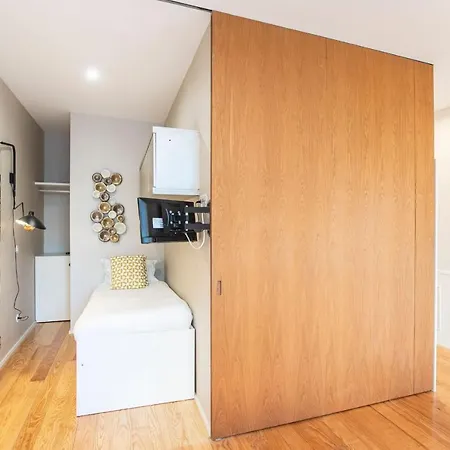 Cute & Bright Flat W/ Ac By Lovelystay Porto Exterior photo