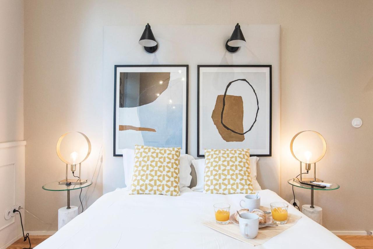 Cute & Bright Flat W/ Ac By Lovelystay Apartment *