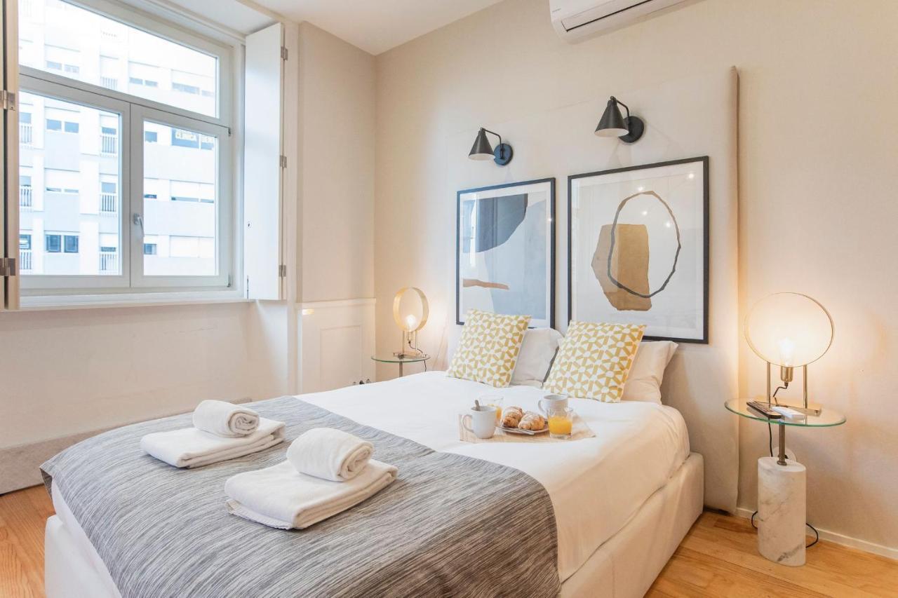 Cute & Bright Flat W/ Ac By Lovelystay Apartment *